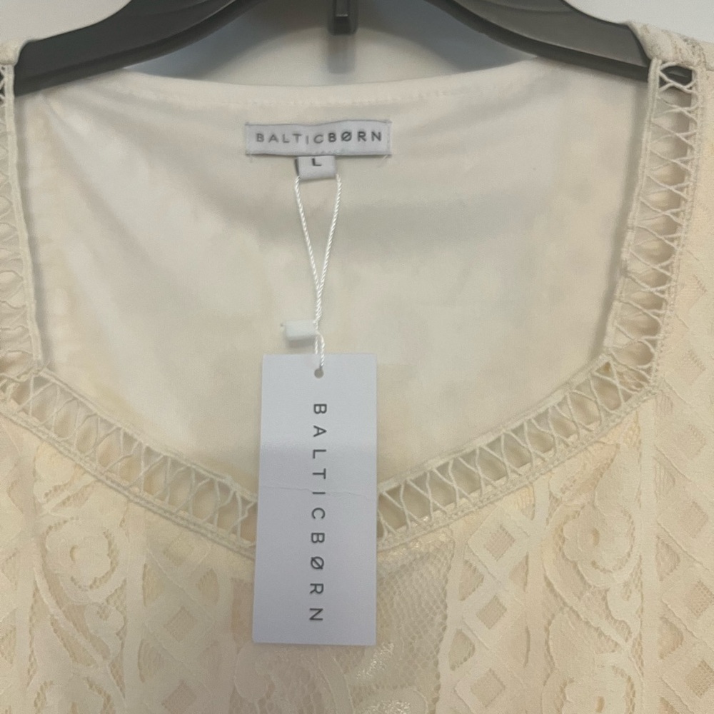 Baltic Born Kody Lace Dress. NWT - Picture 3 of 6